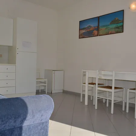 Coclearia * San Teodoro (Sardinia)